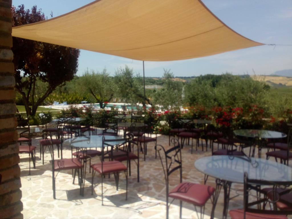 Agriturismo Piccolo Albero Лорето-Апрутино Экстерьер фото