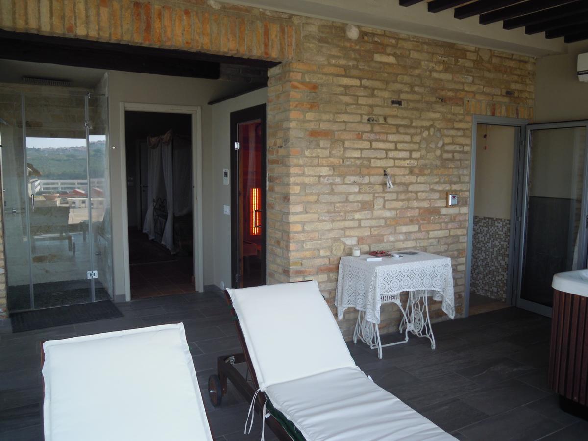 Agriturismo Piccolo Albero Лорето-Апрутино Экстерьер фото